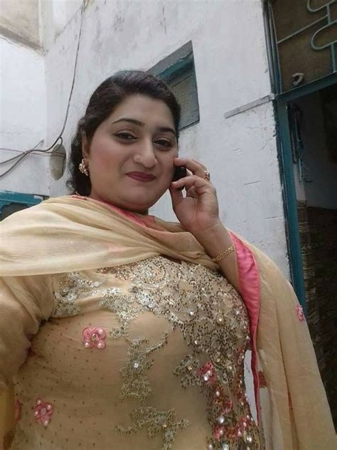 pakistani big boobs aunty Search